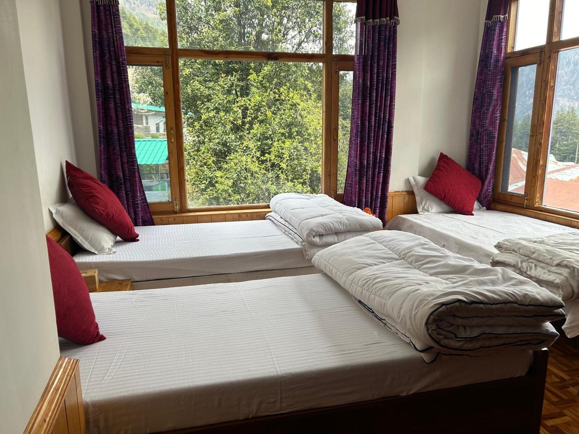 Urban Monk Hostel - Manali (Himachal Pradesh) — Photos 1